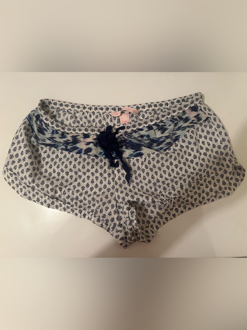 Victoria’s Secret Women’s Blue White Floral Print Lounge Pajama Shorts